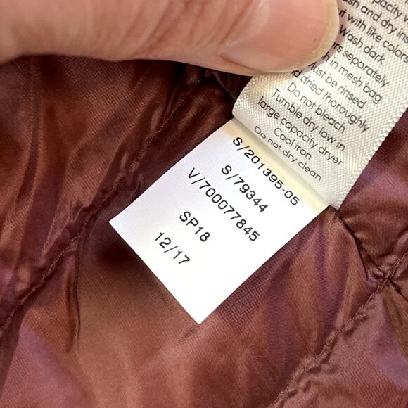 Athleta XS Downkind Vest Burgundy Lightweight Packable Down Puffer Mauve Berry - Picture 8 of 11